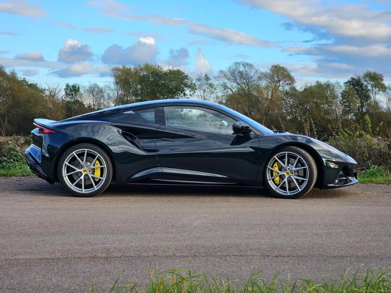 Lotus Emira 2023 photo 4