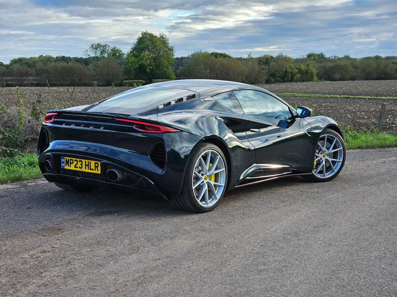 Lotus Emira 2023 photo 5