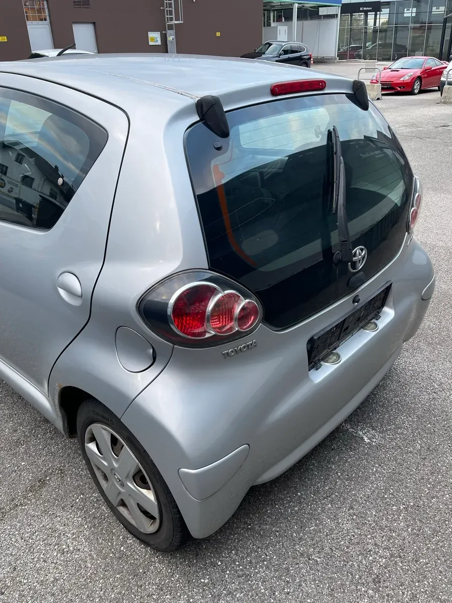Toyota Aygo 2011 photo 3