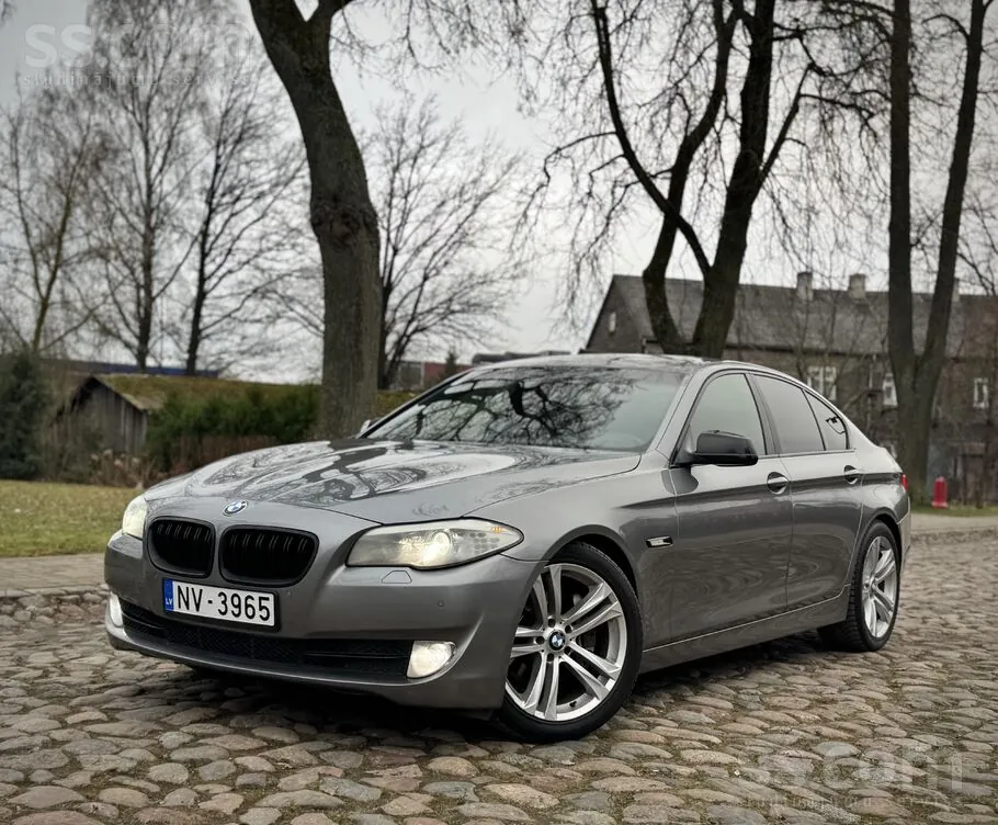 BMW 530D 2010 photo 2