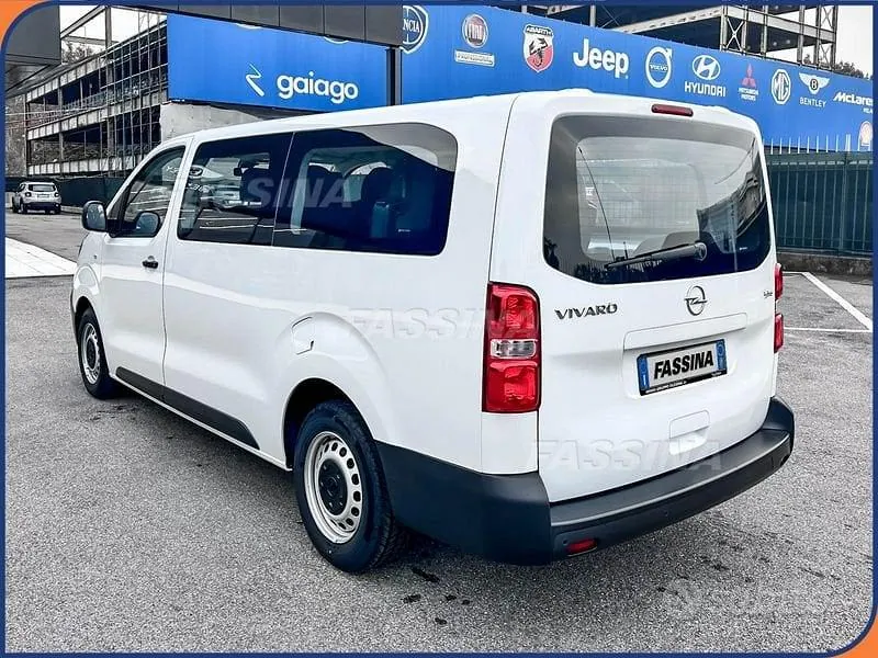 Opel Vivaro photo 4