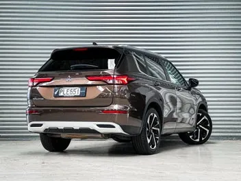 Mitsubishi Outlander 2022 photo 4