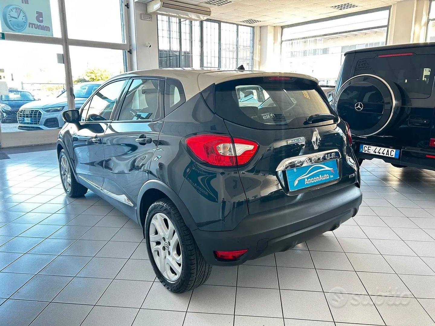 Renault Captur 2017 photo 2