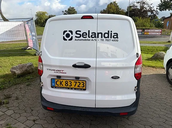 Ford Transit Courier 2019 photo 5