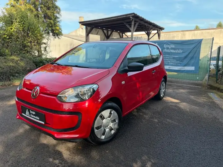 Volkswagen Up