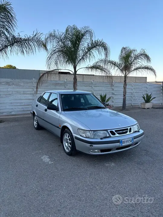 Saab 9-3 1999 photo 2
