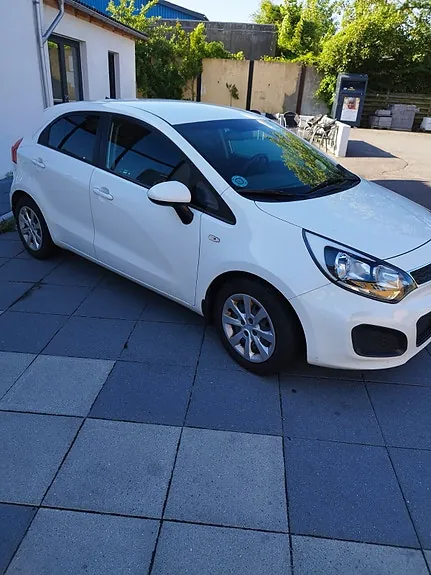 Kia Rio 2014 photo 2