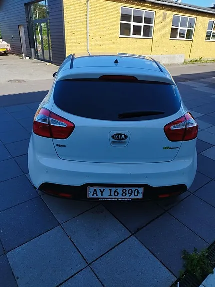 Kia Rio 2014 photo 3