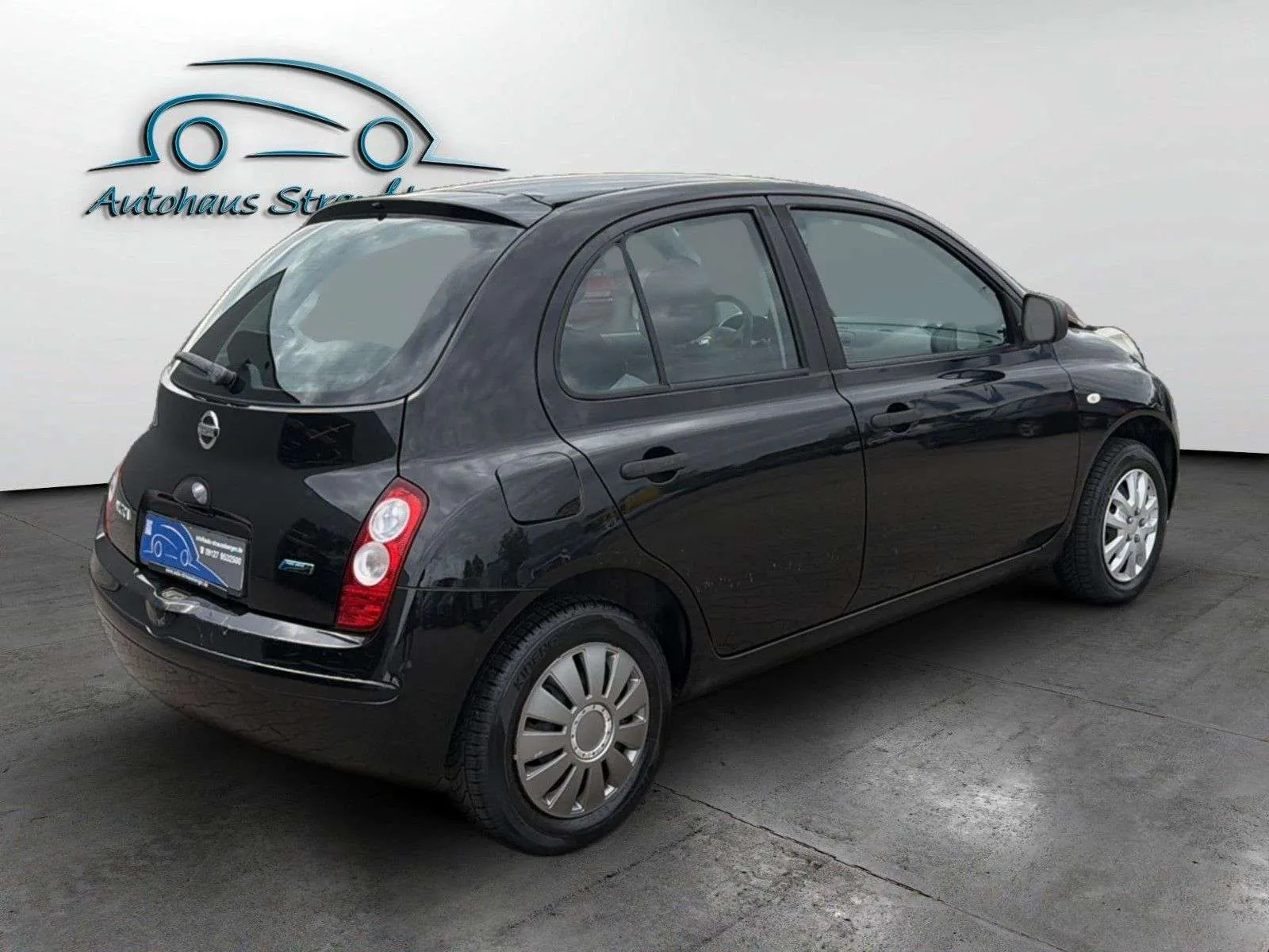 Nissan Micra 2010 photo 5