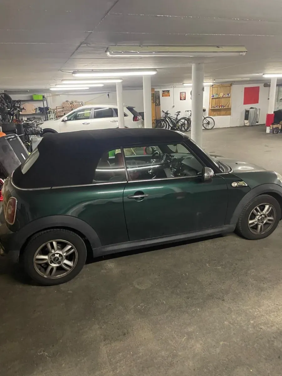 Mini Cabrio 2010 photo 3