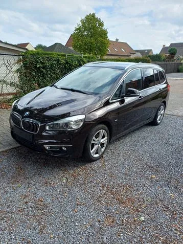 BMW 216 D Grantour