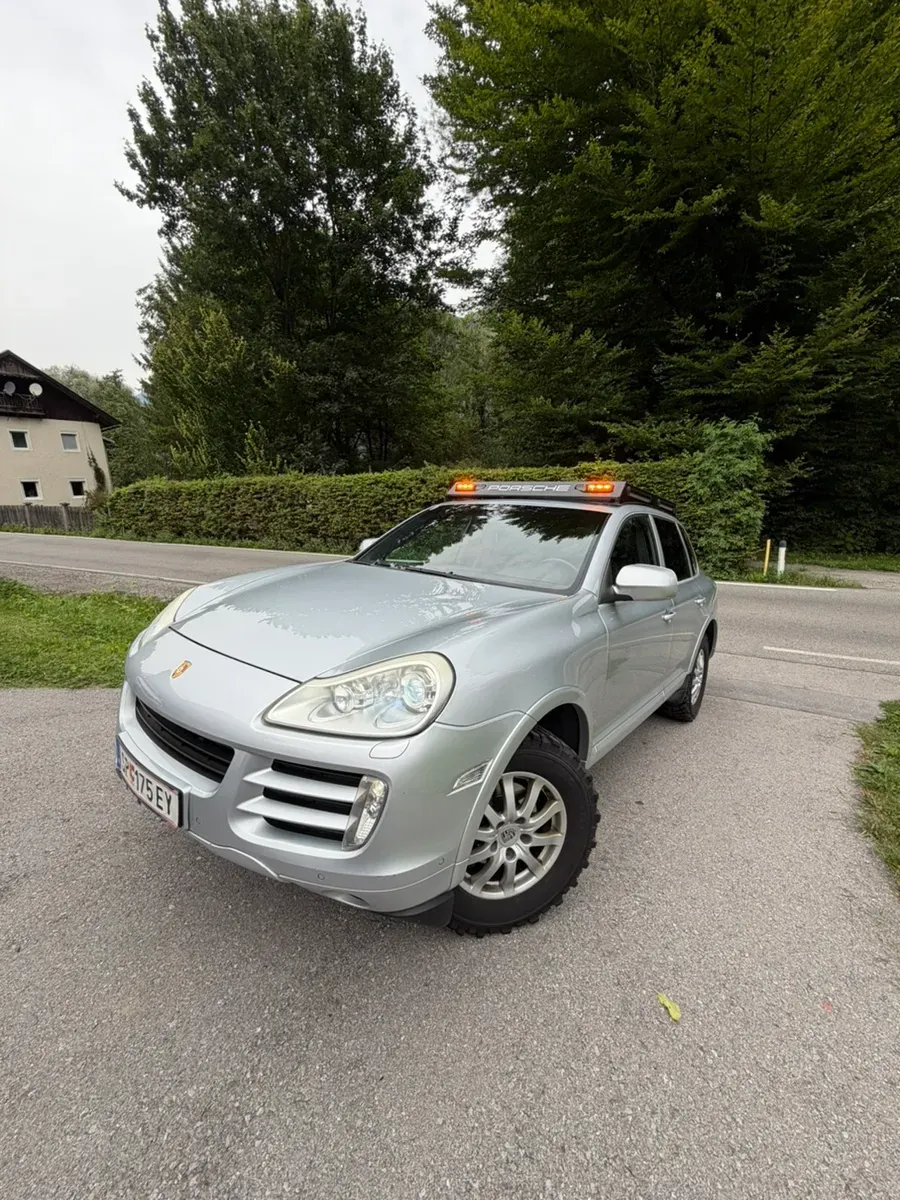 Porsche Cayenne 2009 photo 2