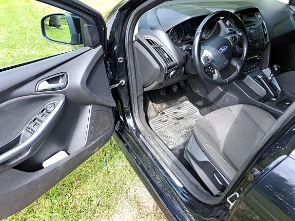 Ford Focus 2013 photo 4