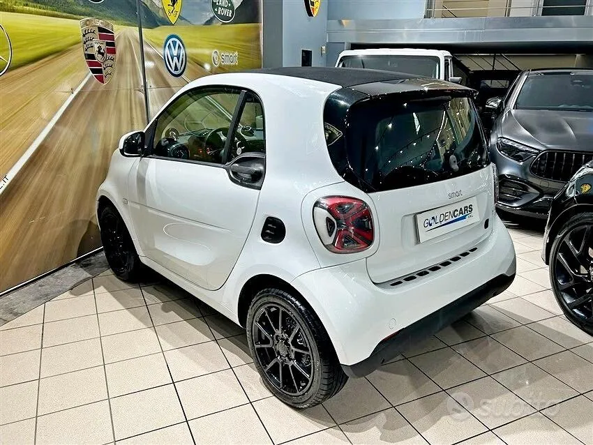 Smart Fortwo 2021 photo 4