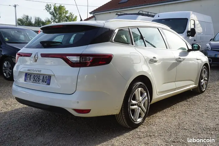 Renault Megane 2019 photo 4