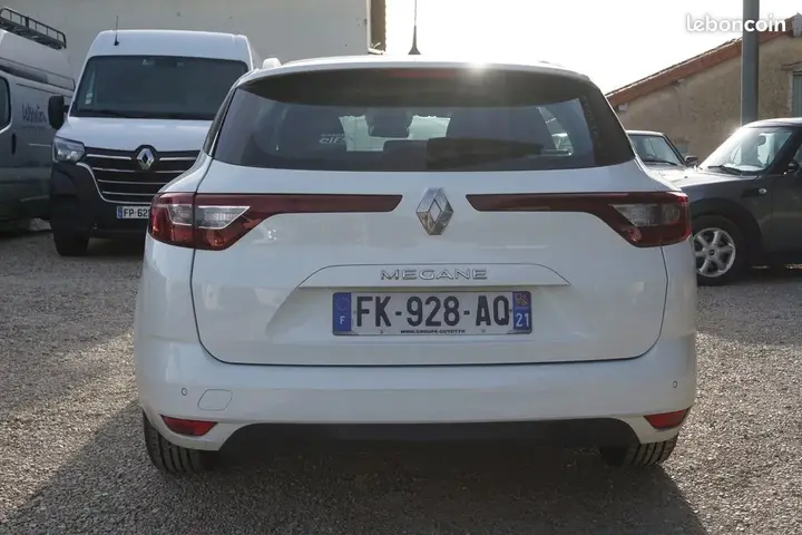 Renault Megane 2019 photo 5