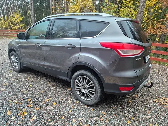 Ford Kuga 2014 photo 3