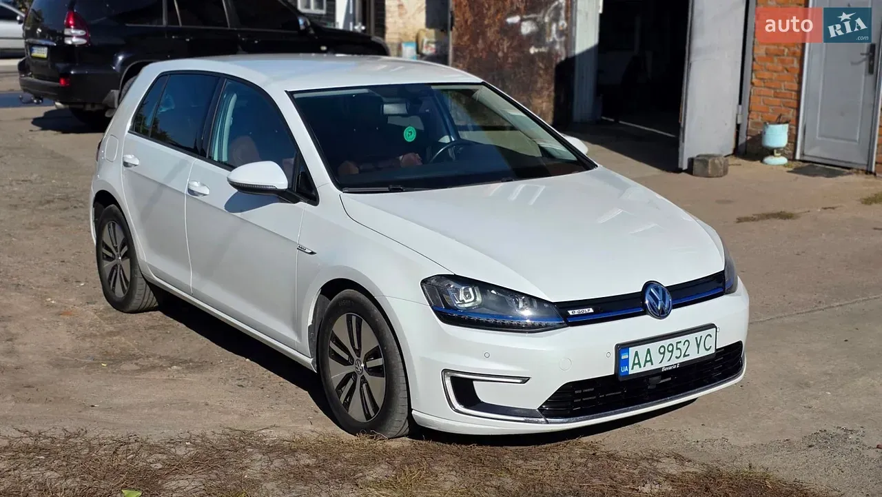 Volkswagen E-Golf 2015 photo 4