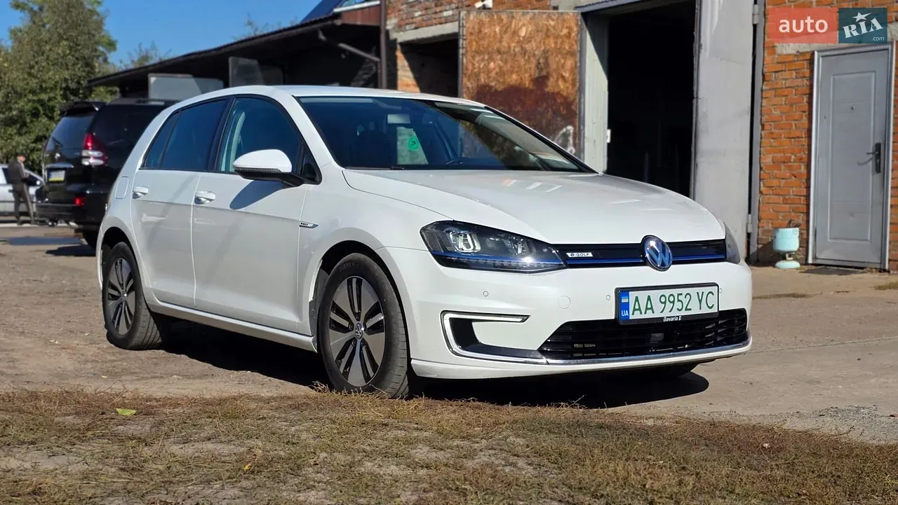 Volkswagen E-Golf 2015 photo 3