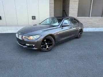 BMW 320D 2012 photo 2