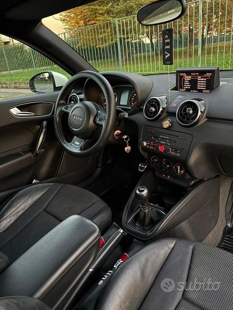 Audi A1 2011 photo 4