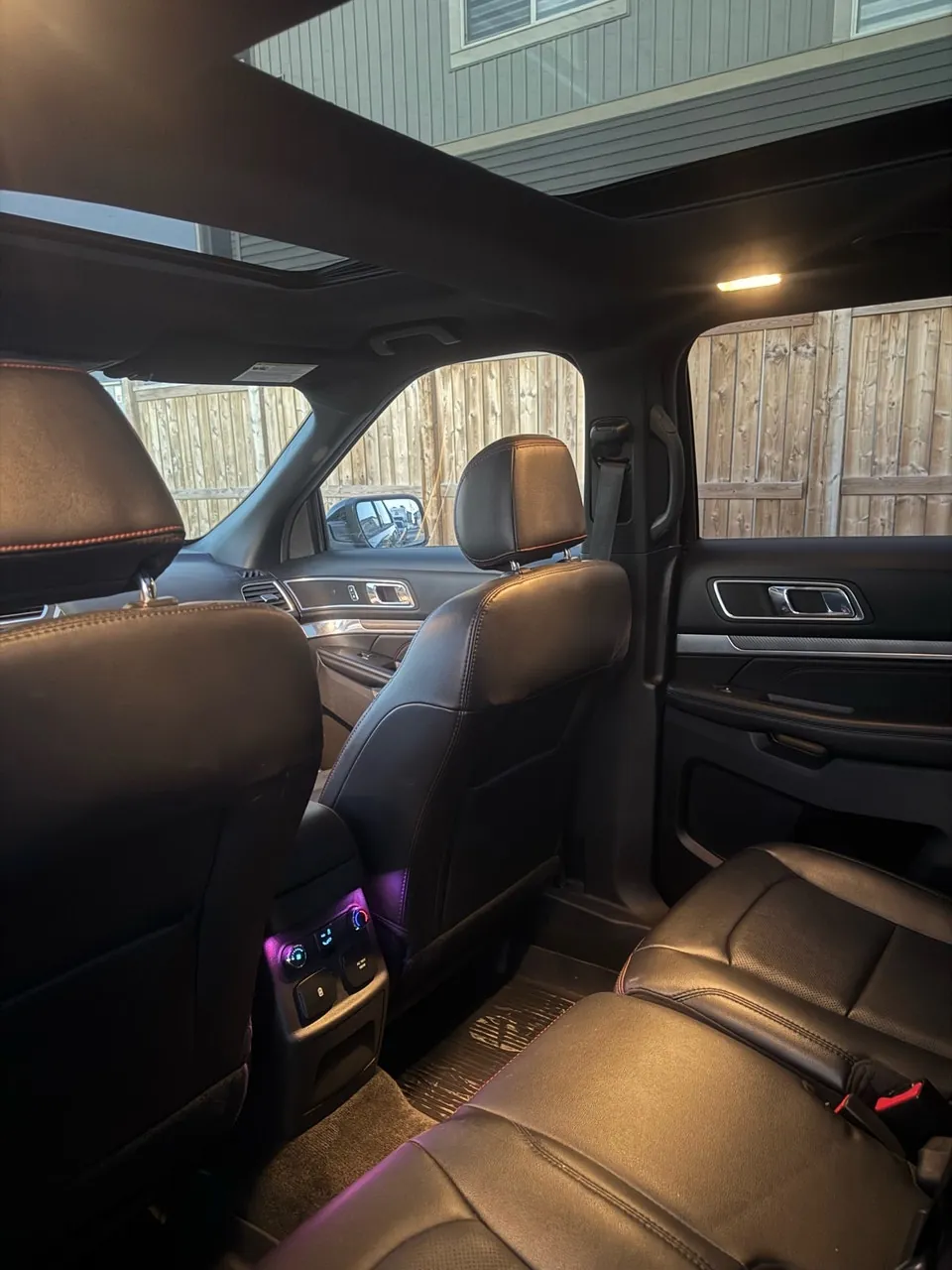 Ford Explorer 2017 photo 4