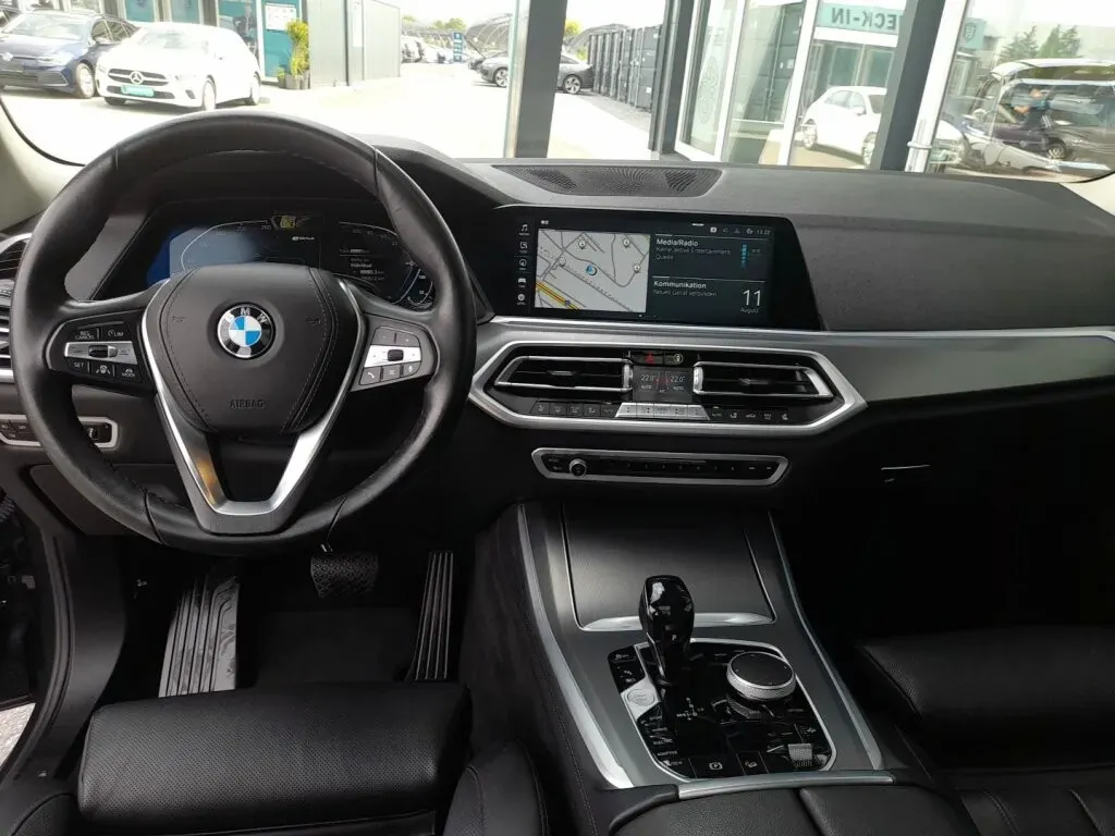BMW X5 2021 photo 3