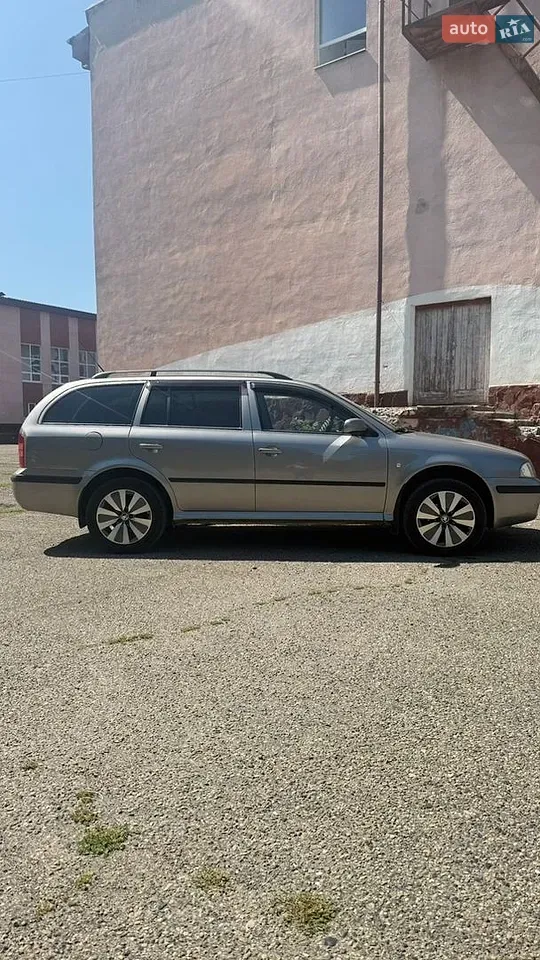 Skoda Octavia 2006 photo 4