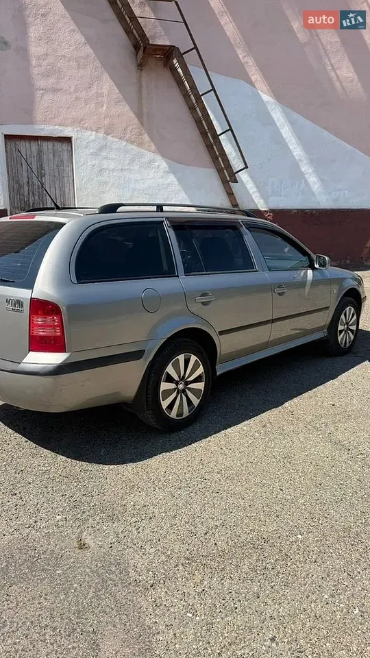 Skoda Octavia 2006 photo 5