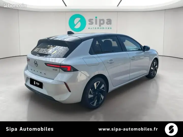 Opel Astra 2026 photo 2