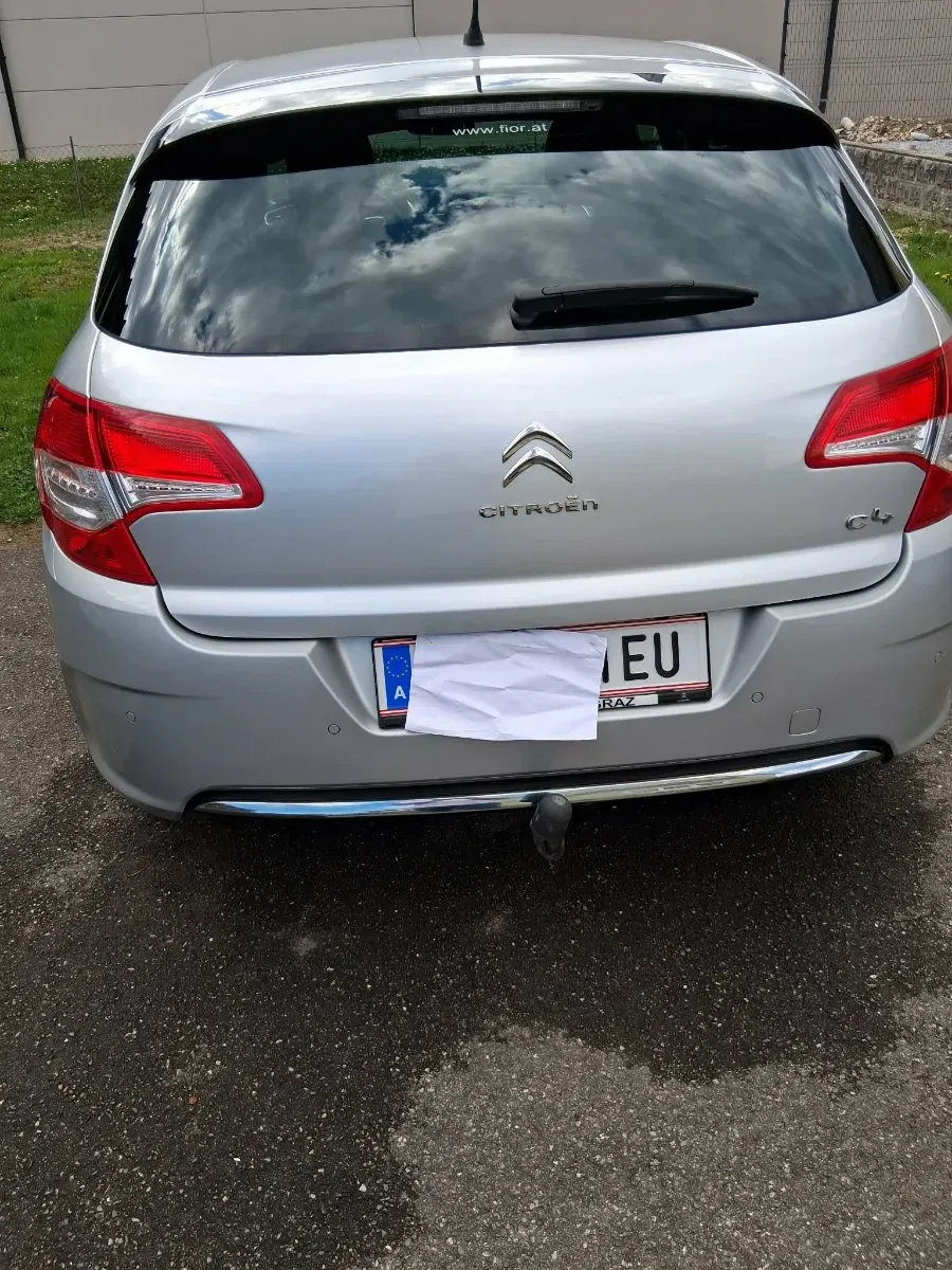 Citroen C4 2012 photo 3