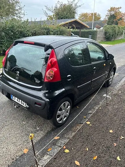 Peugeot 107 2010 photo 3