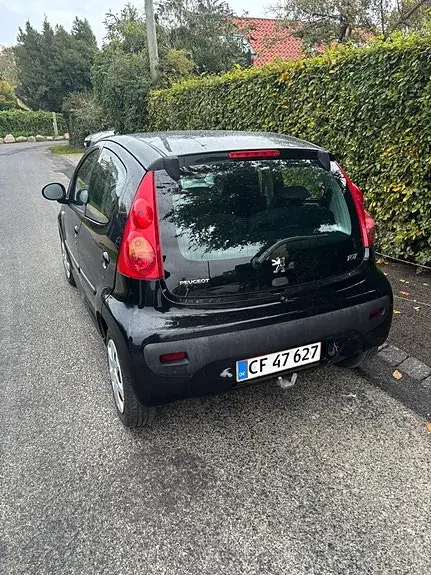Peugeot 107 2010 photo 2