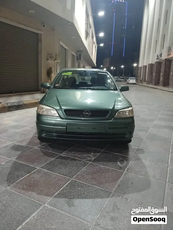 Opel Astra 2000 photo 2