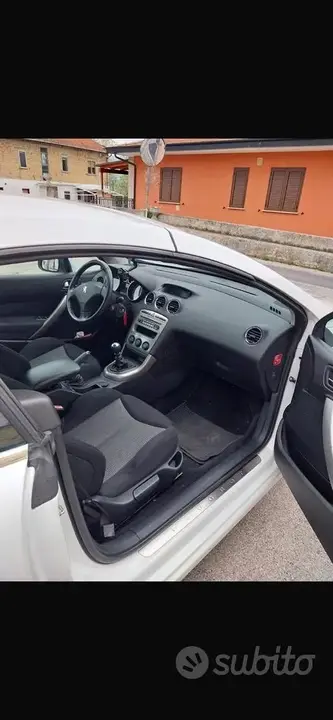 Peugeot 308 2010 photo 3