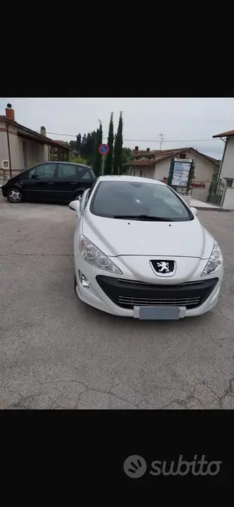 Peugeot 308 2010 photo 4