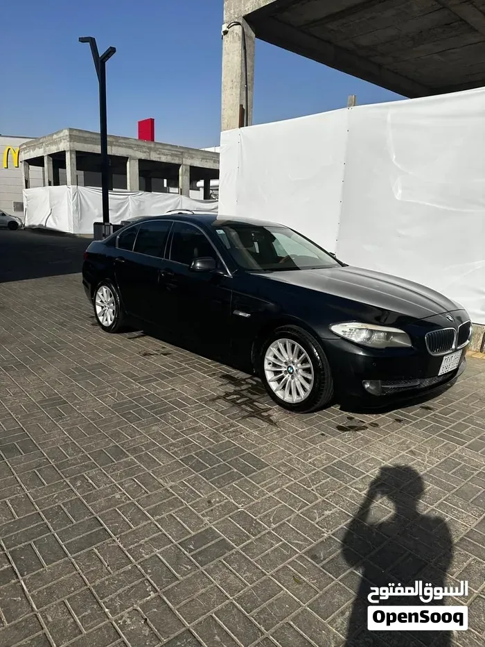 BMW 5 Series 2011 photo 3