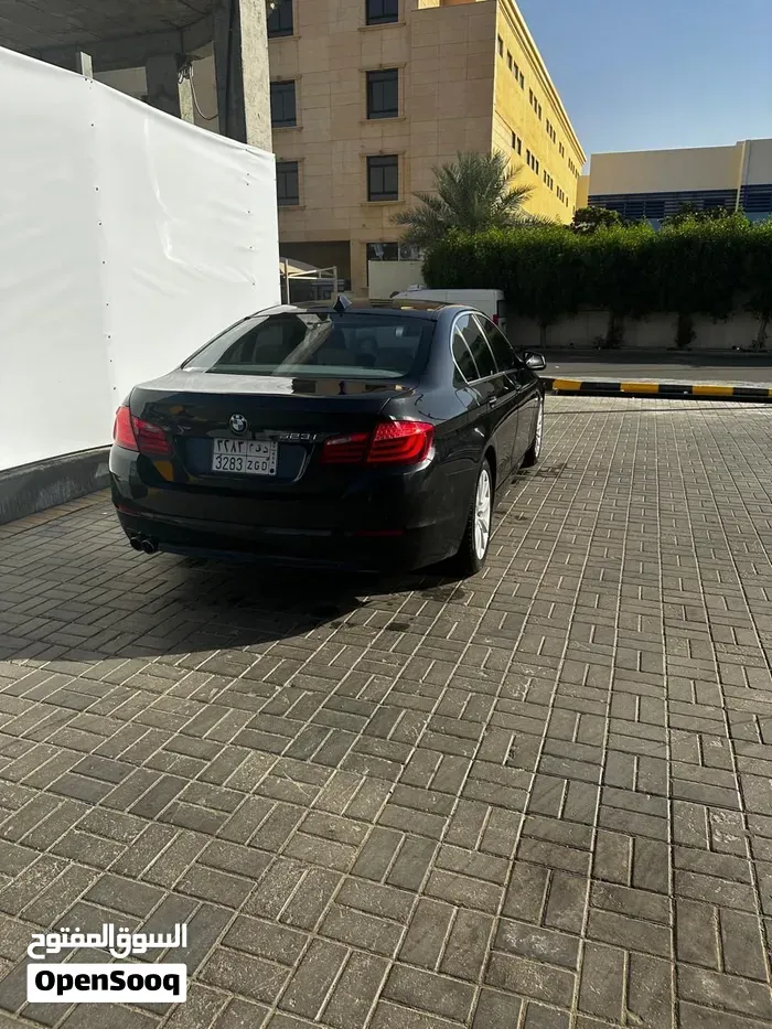 BMW 5 Series 2011 photo 4