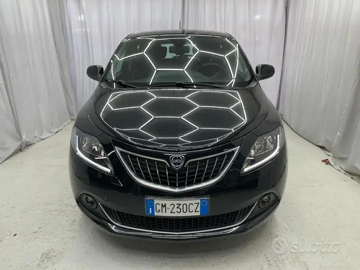 Lancia Ypsilon 2022 photo 2