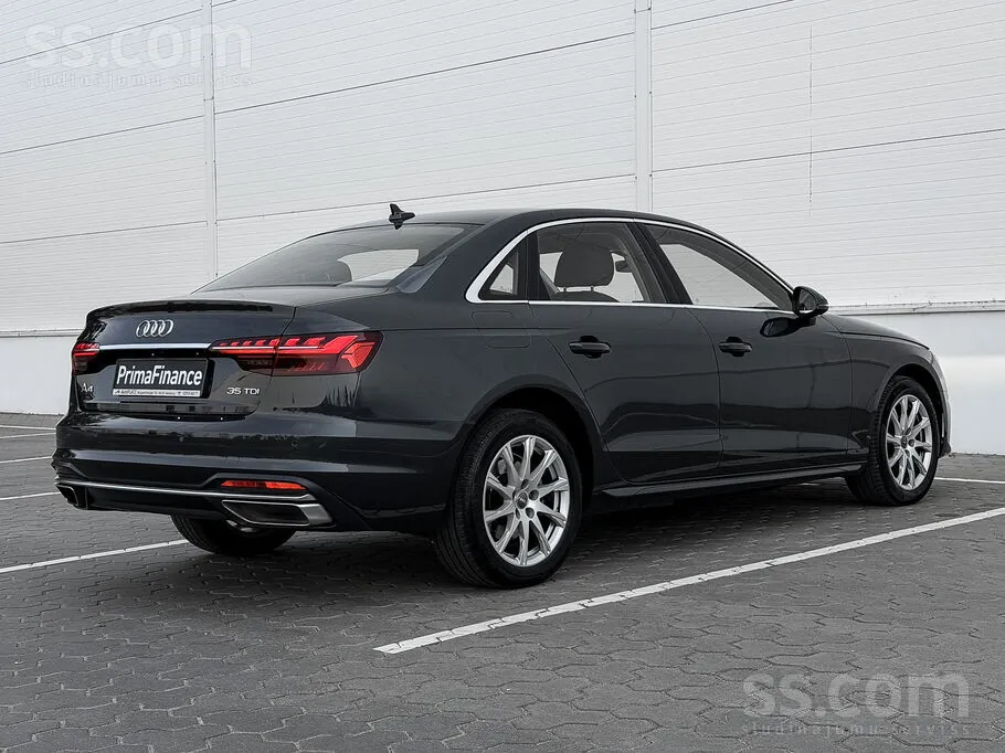 Audi A4 2020 photo 2