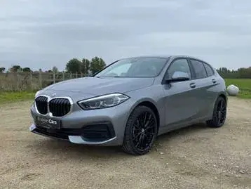 BMW 1 Series 2024 photo 3