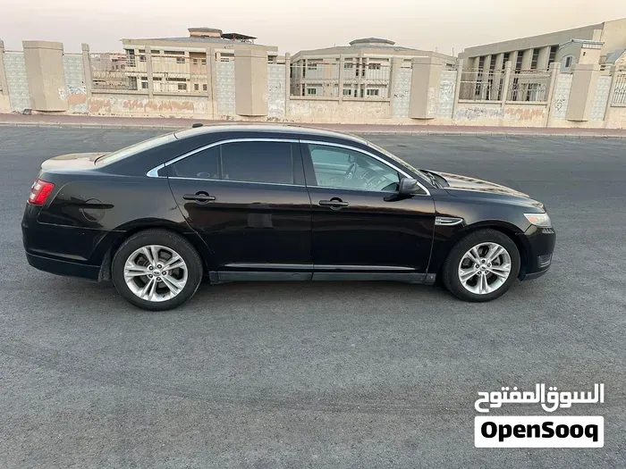 Ford Taurus 2013 photo 4