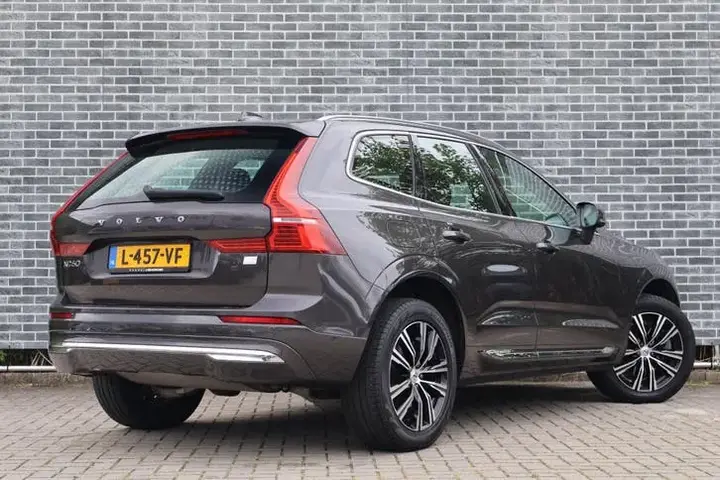 Volvo Xc60 2021 photo 2