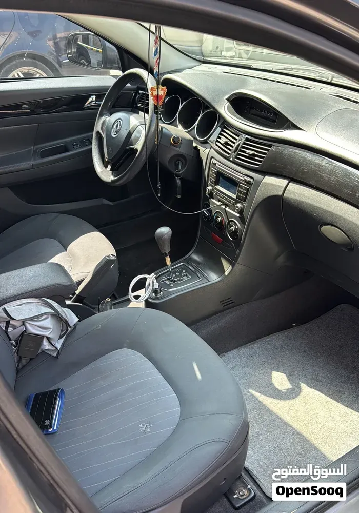 Dongfeng S30 2014 photo 3