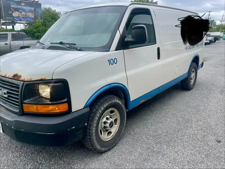 GMC Savana 2016 photo 3