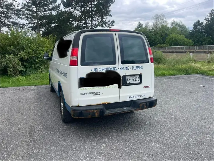GMC Savana 2016 photo 4