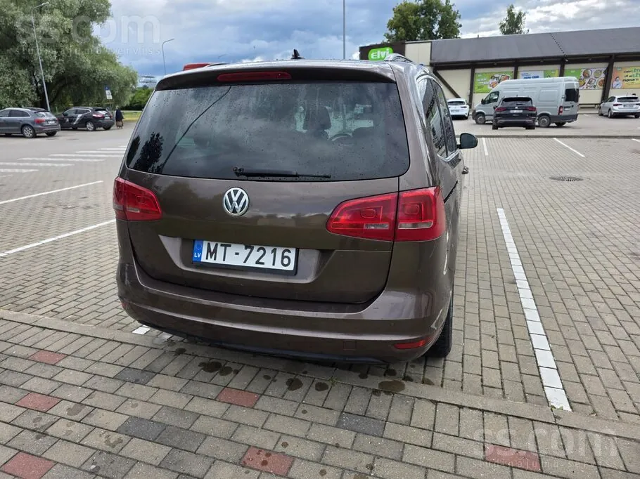 Volkswagen Sharan 2012 photo 5