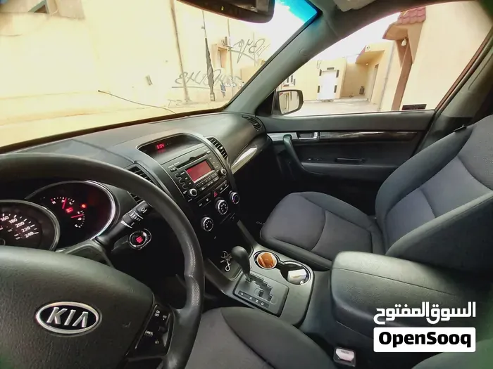 Kia Sorento 2012 photo 4