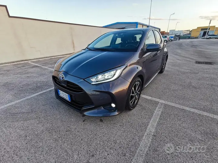 Toyota Yaris 2024 photo 3