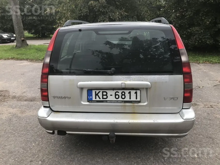 Volvo V70 1999 photo 2